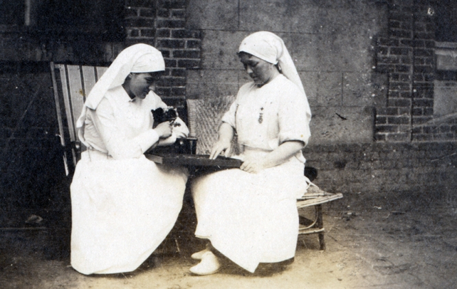 Playing Checkers with Mme. Heutte