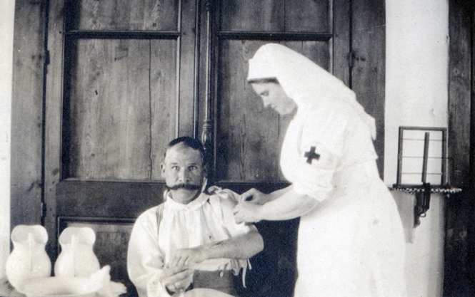 Griffin Doing a Dressing