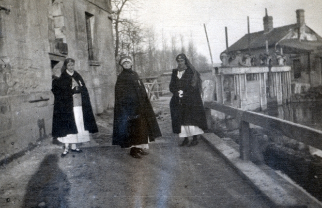 On the Way to Vailly