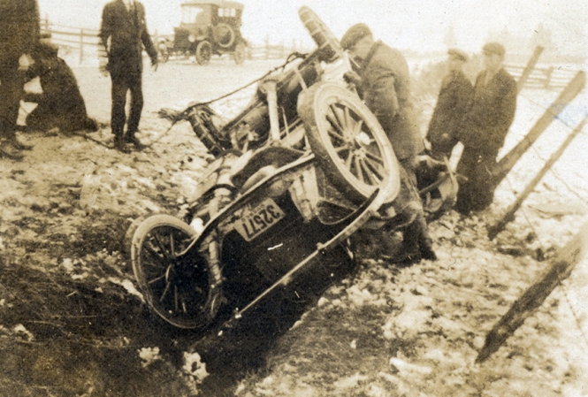Gogo's Upset Car